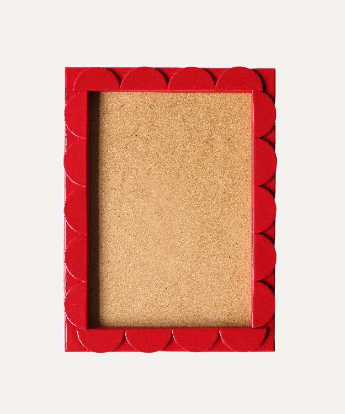Scallop Frame