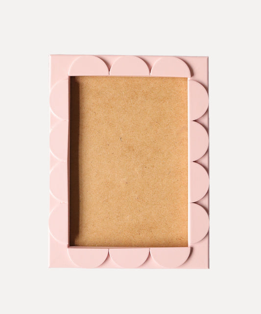 Soft Pink Lacquered Scallop Frame
