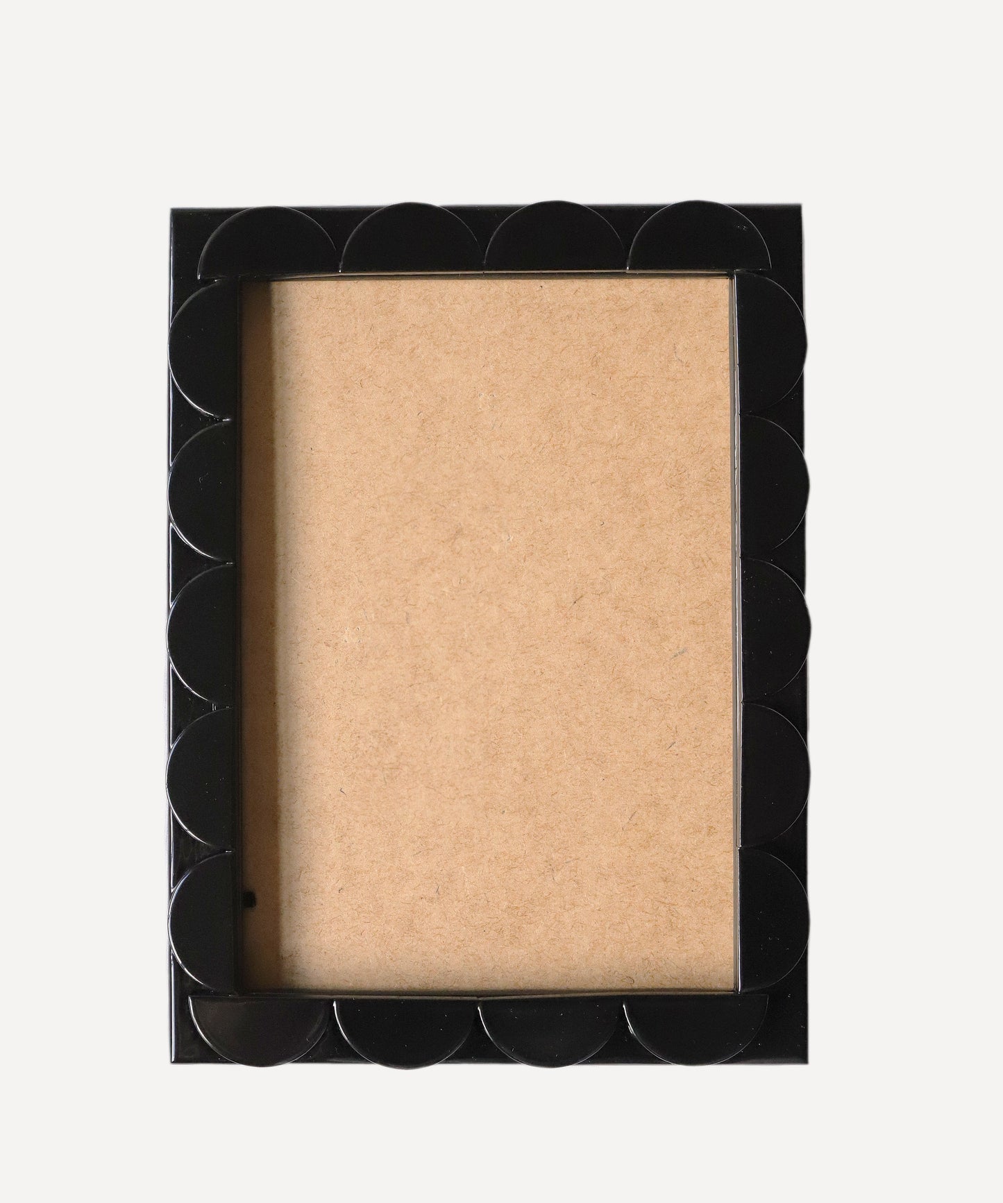 Scallop Frame