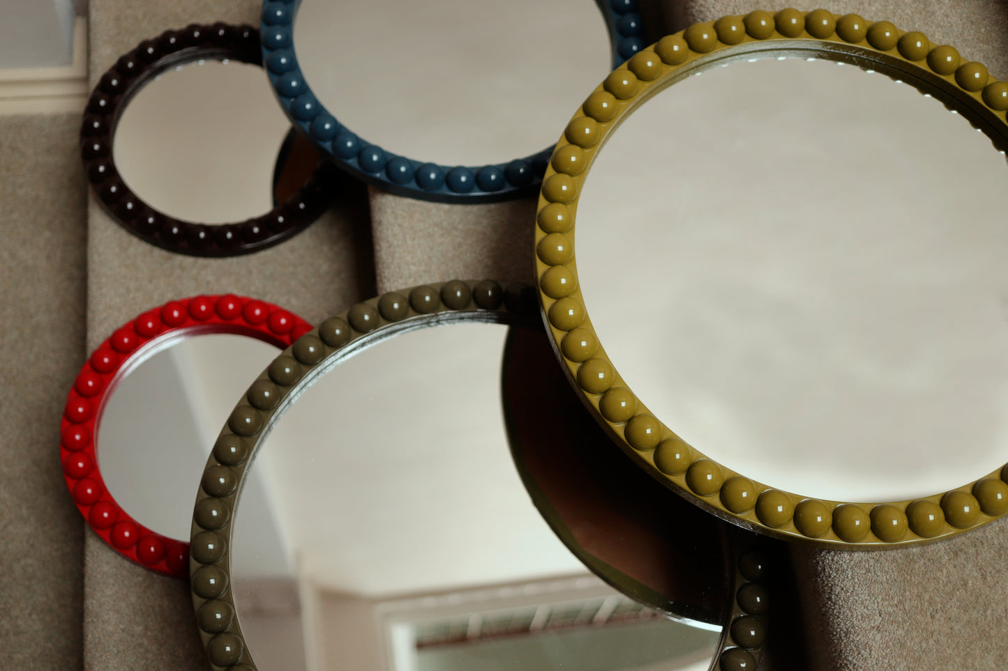 Round Over-Sized Bobbin Mirror
