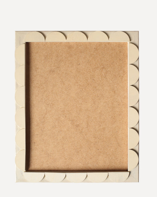 Oat Stained Scallop Frame