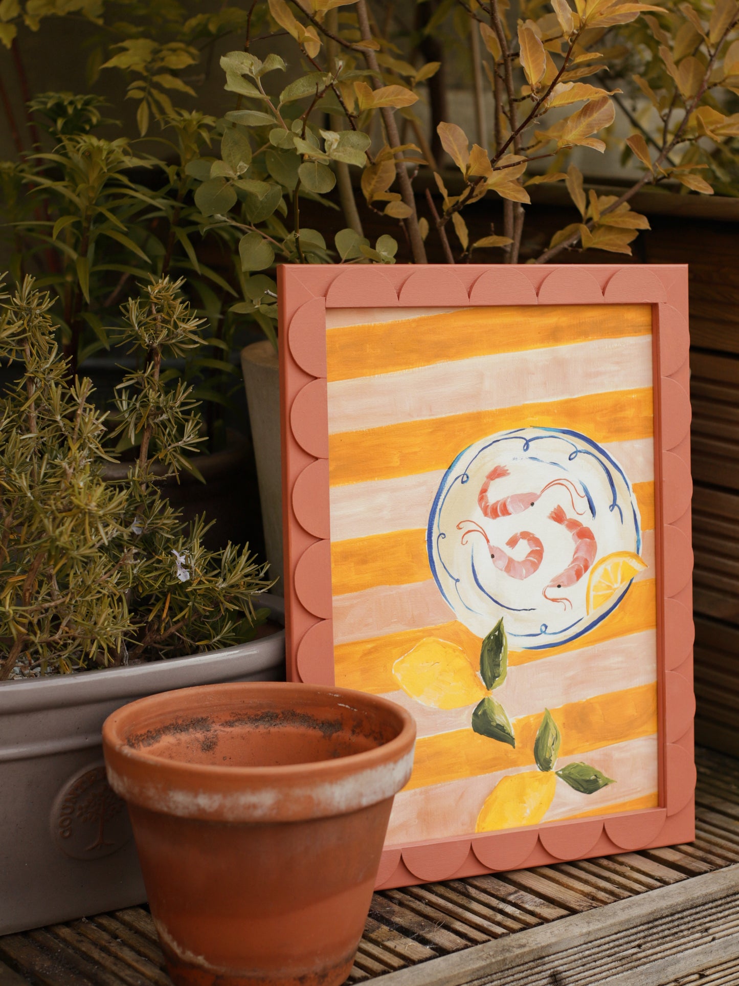 Terracotta Stained Scallop Frame