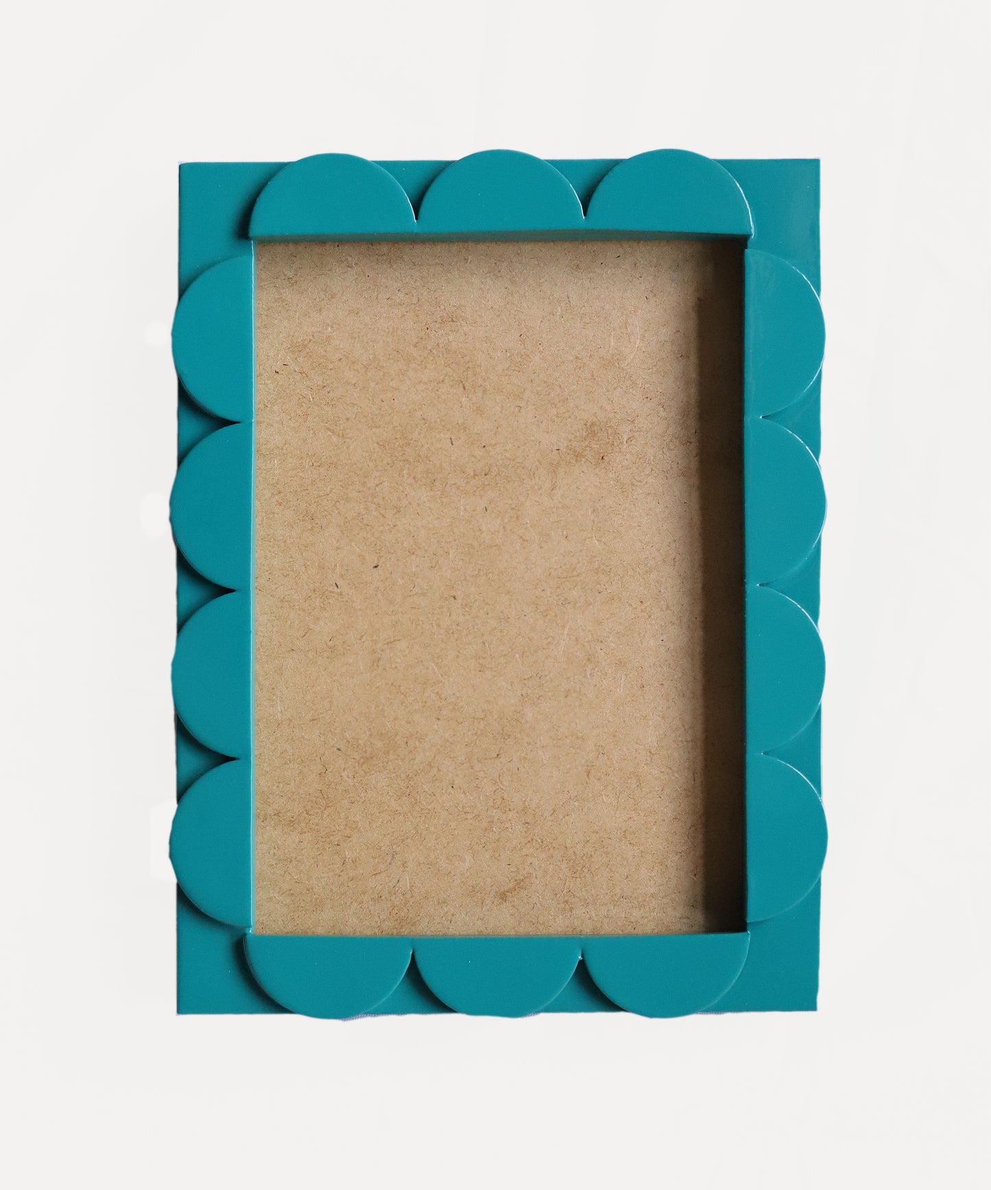 Scallop Frame