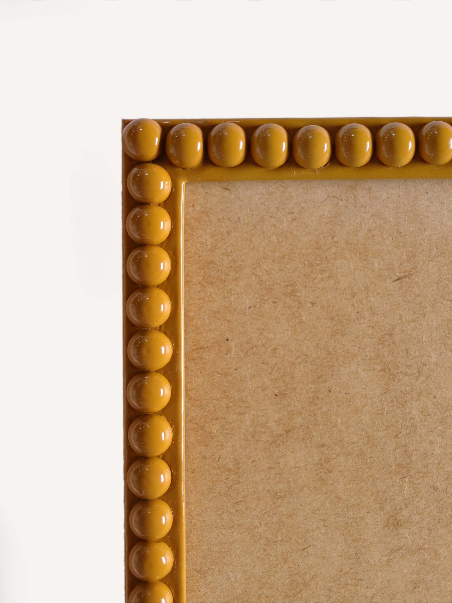 Mustard Bobbin Frame close up