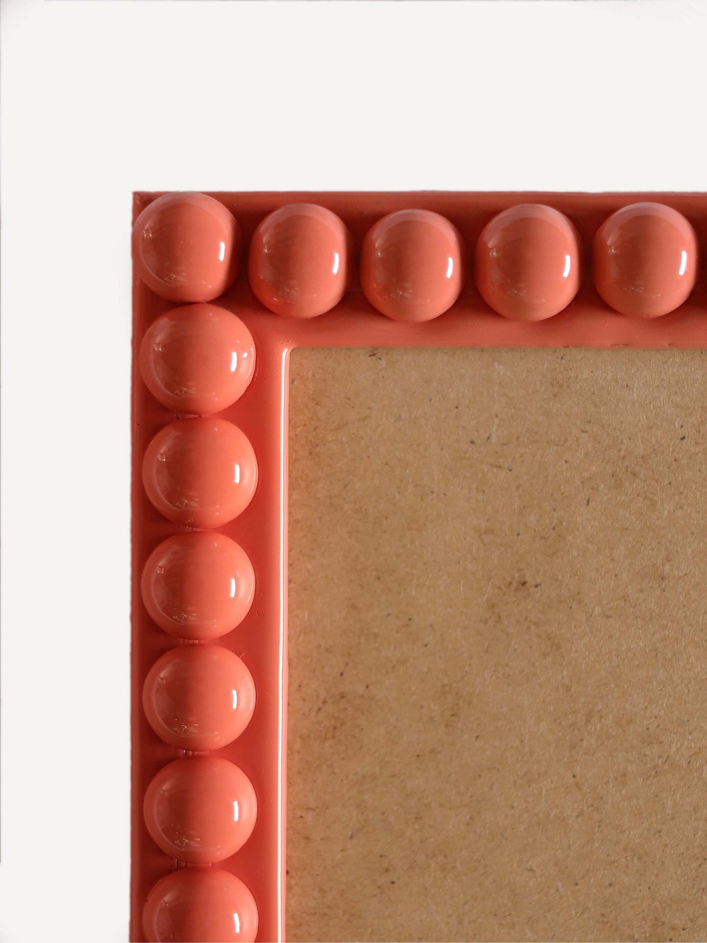 Peachy Bobbin Frame close up
